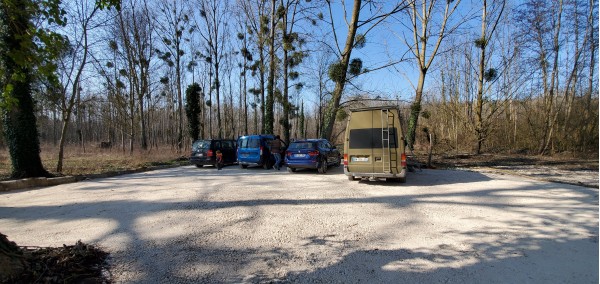 Yurt rental on the edge of a pond (N°1)