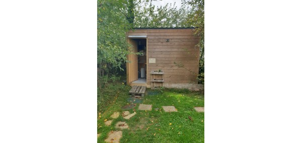 Private sanitary block